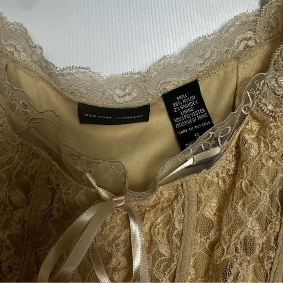 New York & Company Beige Lace Camisole with Front Bow - Picture 7 of 7